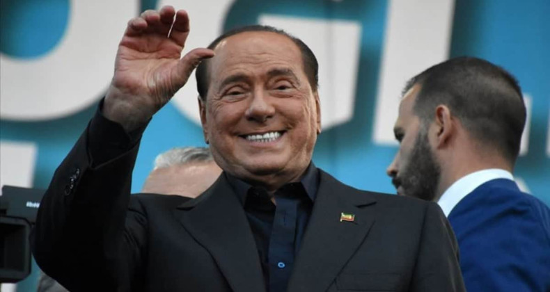 Silvio Berlusconi kimdir