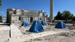 Yeni Cami’deki restore çalışmalarına hız verildi