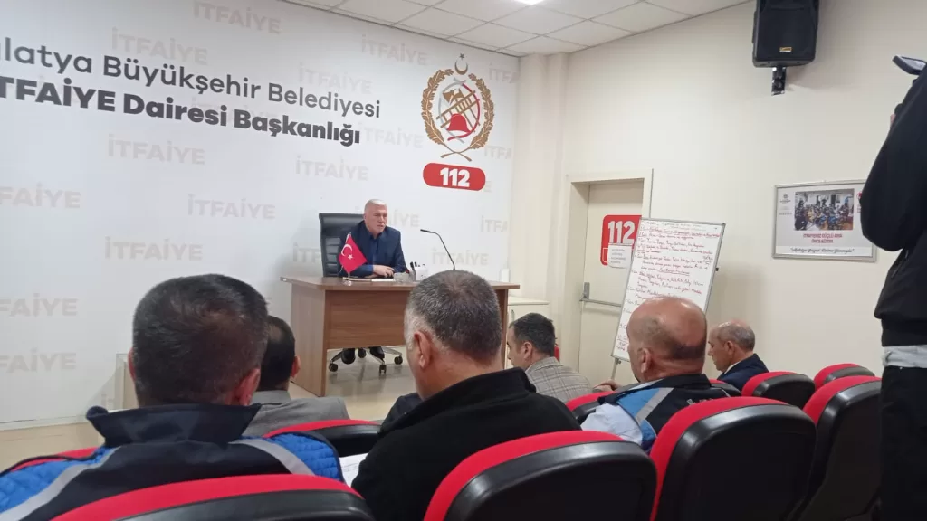 Buyuksehir-Belediyesinden-Pazarci-Esnafina-yeni-duzenleme-1024x576