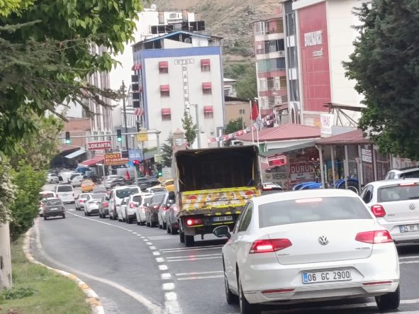 Yollarda Bayram Yoğunluğu Yaşanıyor
