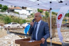 Başkan Er, Cami Temel Atma Töreninde Eksik Gördü Talimat Verdi