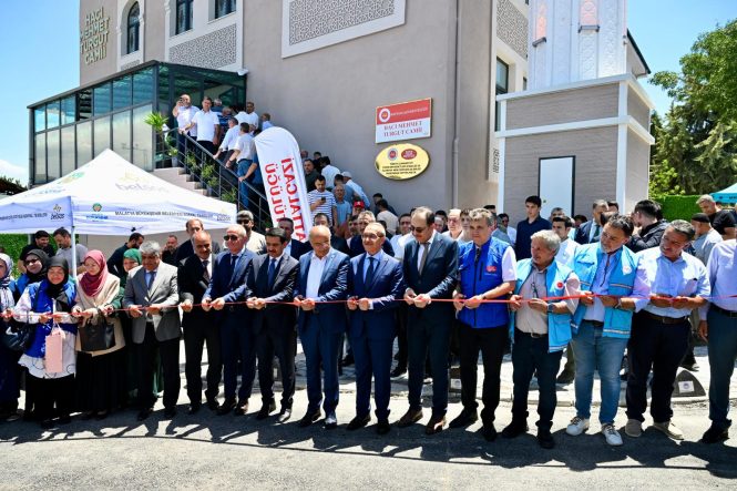Hacı Mehmet Turgut Camii İbadete Açıldı
