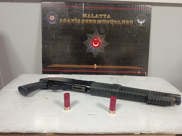 Kaçan Şüpheli Ruhsatsız Tüfekle Yakalandı