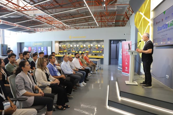 İnönü Üniversitesi’nden Liseli Gençlere Yapay Zekâ Kampı