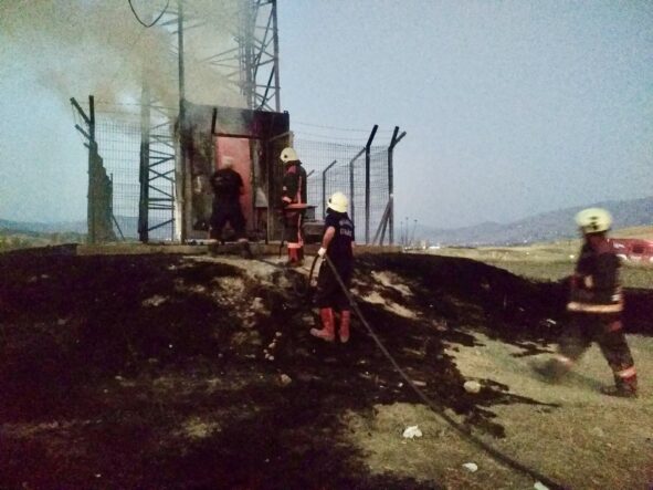 Malatya-Elazığ Yolundaki Baz İstasyonunda Yangın