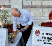 Özköse: “O Gece Türkiye Diz Çökmedi”