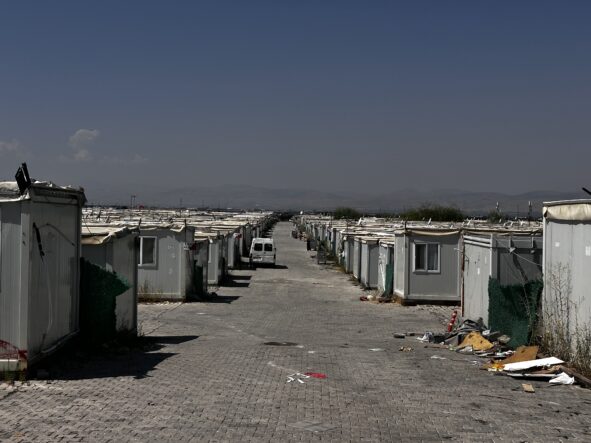 Konteyner Kentte Tahliye Gerilimi: Elektrikler Kesildi