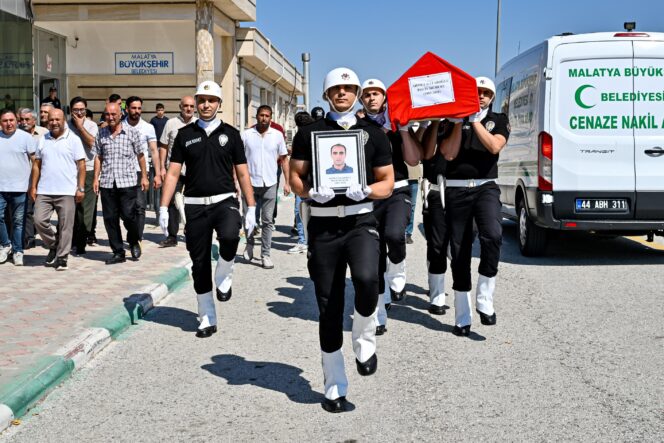 Malatyalı Polis Memuru Ahmet Kataroğlu Dualarla Uğurlandı