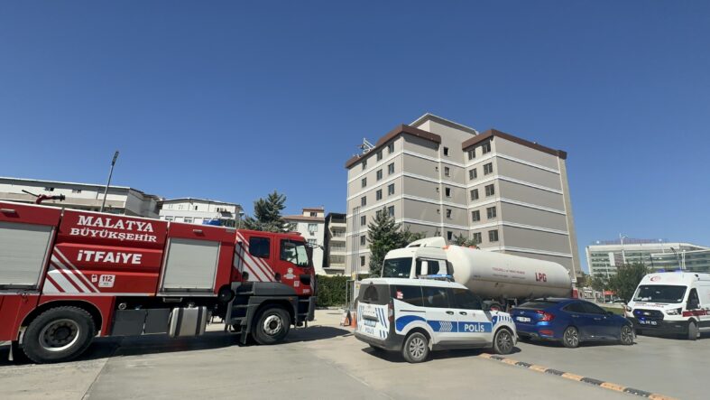 Bir Günde İki İntihar Girişimi!