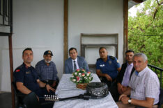 Cümbüş Ustası Kadir Durak’a 90. Yaş Sürprizi