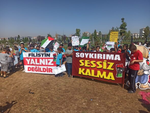 Malatya’dan Gazze’ye Uçurtmalarla Mesaj: “Gökyüzü Çocuklara Kalsın”
