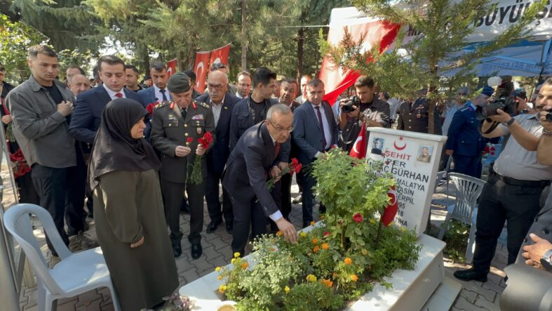 Vali Yavuz: “Bin Yıldır Buradayız, Kıyamete Kadar Da Olacağız”