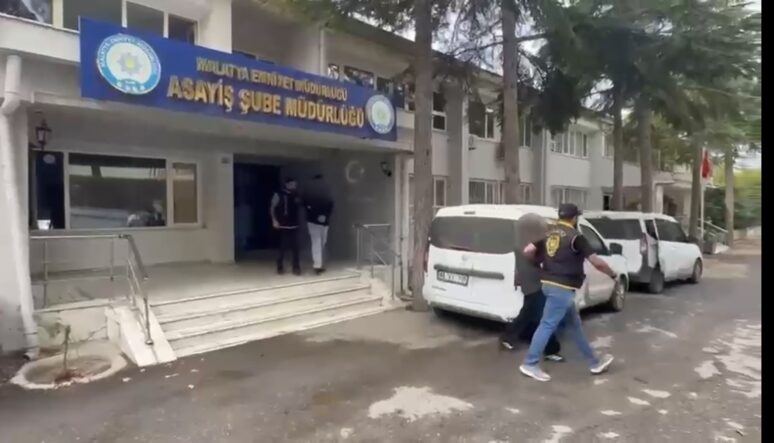 Yeşilyurt’ta İş Yerleri Kurşunlandı: 5 Şüpheli Tutuklandı