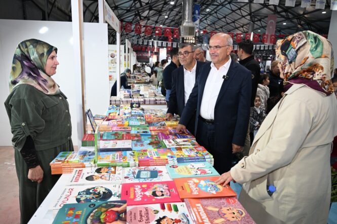 Başkan Er: “Kitap Fuarı Malatya’nın Yeniden Ayağa Kalkışının Bir Parçası”