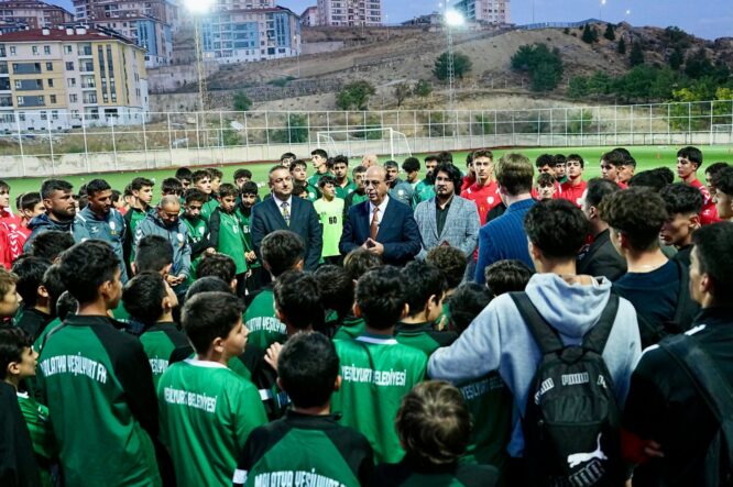 Başkan Geçit’ten Yeşilyurtspor Altyapısına Moral Ziyareti!