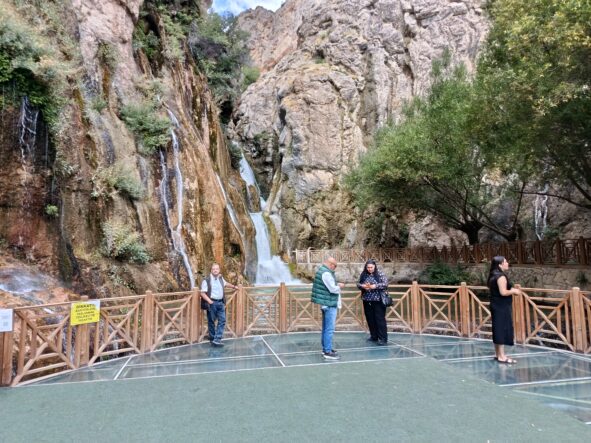 Günpınar Şelalesi’nde Sonbahar Hareketliliği