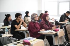 Malatya’da 200 Öğrenciye Ücretsiz Üniversiteye Hazırlık Desteği