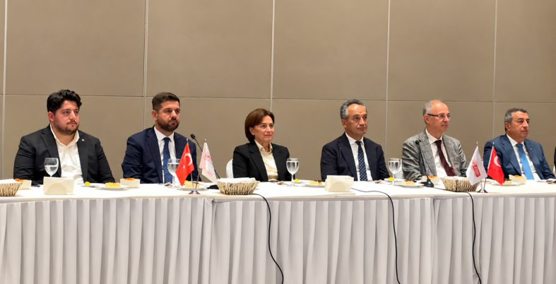 Sarı: “Bir Şehri Yeniden İnşa Etmek Sadece Bina Yapmak Değildir”