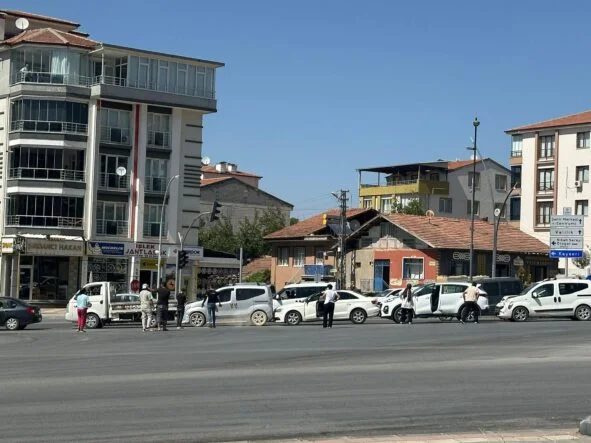 tecde zincirleme kaza