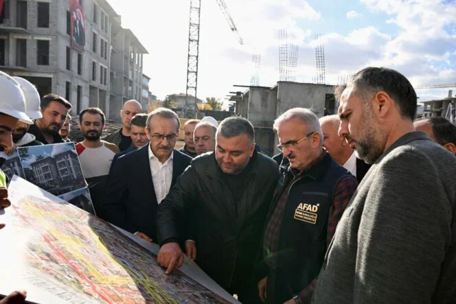 İçişleri Bakan Yardımcısı Karaloğlu Malatya’da Deprem Konutlarını İnceledi