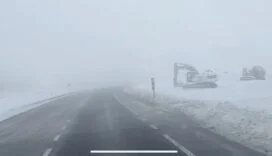 Malatya’ya Ulaşım Sağlayan Ana Güzergâhlarda Kar Ve Tipi Nedeniyle Trafik Kısıtlandı