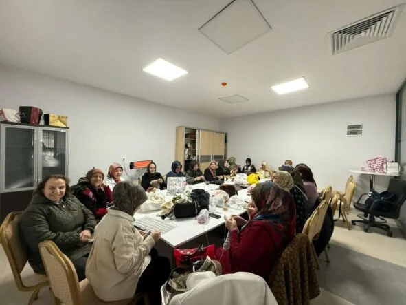Yeşilyurt Belediyesi “El Sanatları Kursları” Kış Günlerinin Vazgeçilmezi Oldu!