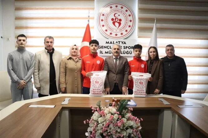 Röveşata Gol Genç Yetenekleri Zirveye Taşıdı