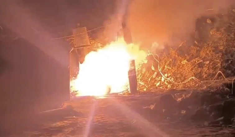 Pütürge’de İşçi Konteynerlerinde Yangın Paniği