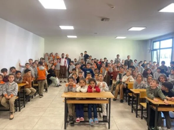 Şehir Tiyatrosu Öğrencilerle Buluştu