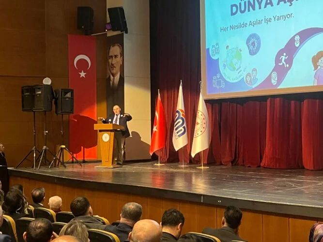 Kara: Covid-19 Aşısı Vücutta Kalmaz, Güçlü Bağışıklık Sağlar