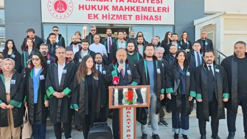 Malatya’da Avukatlar Saldırıya Tepki Gösterdi