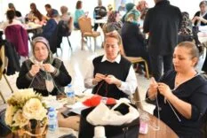 Yeşilyurt'ta Şişler Konuştu, Nefes Kesen Örgü Maratonu