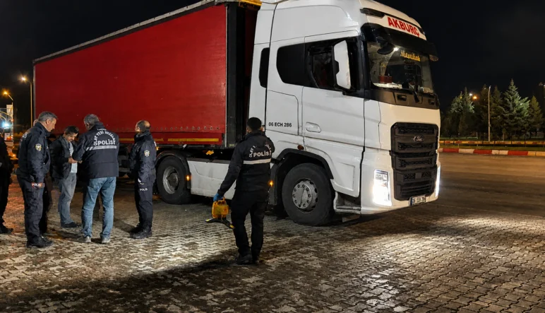 Darende’de Tırın Çarptığı Yaya Hayatını Kaybetti