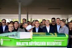 MHP’li Mehmet Fendoğlu’nun Acı Günü: Annesi Son Yolculuğuna Uğurlandı