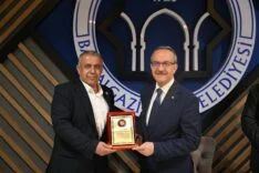 Malatya Valisi Seddar Yavuz’a Muhtarlardan “Asrın Valisi” Ödülü