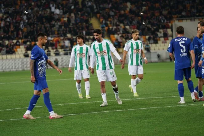 Yeşilyurtspor Yarı Finalde Fırsatı Kaçırdı